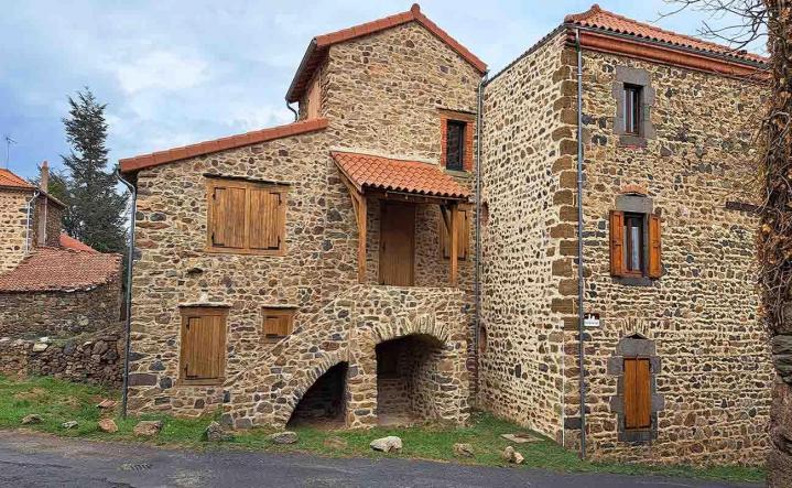 Parement fausse pierre Haute-Loire