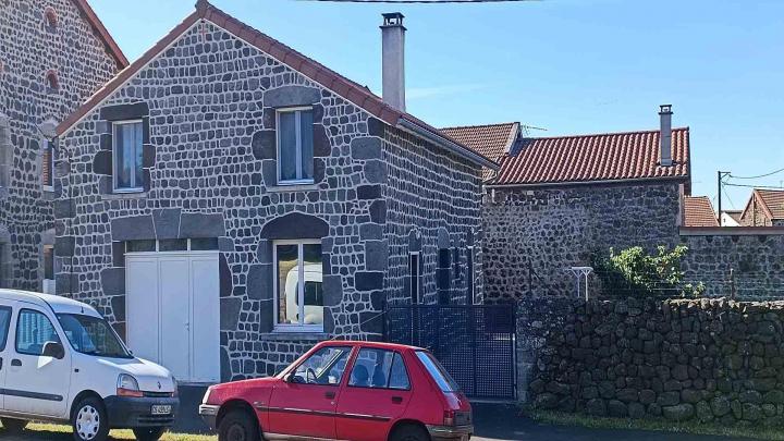 Parement fausse pierre Haute-Loire